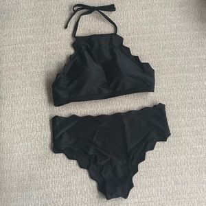 Cupshe Stay on Tropic Waves Halter bikini set